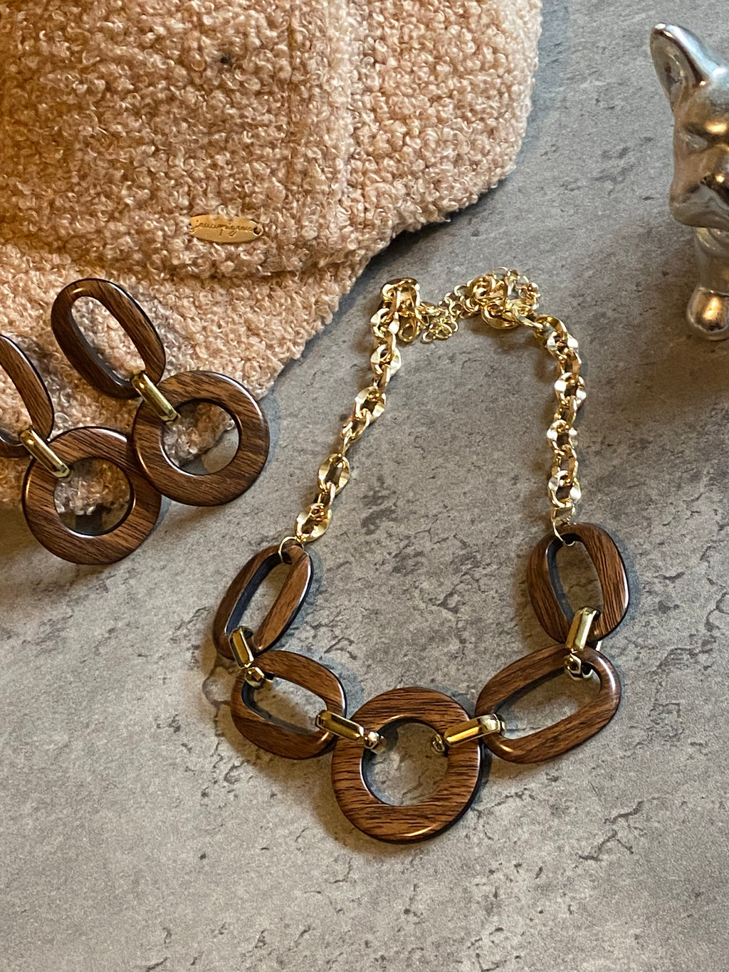 Boucle d’oreille en bois