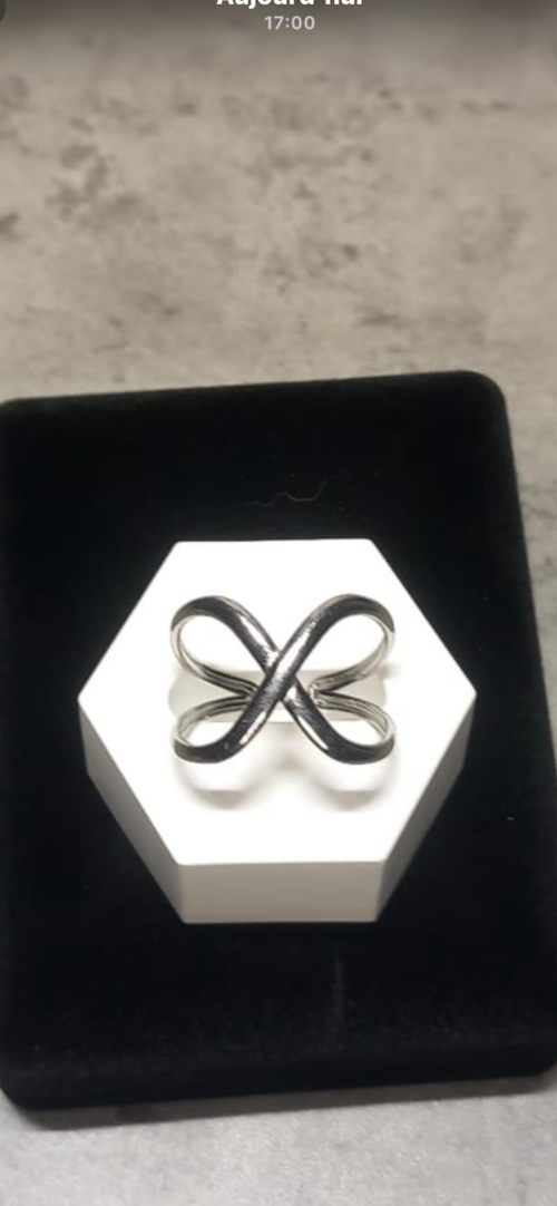 bague croisée