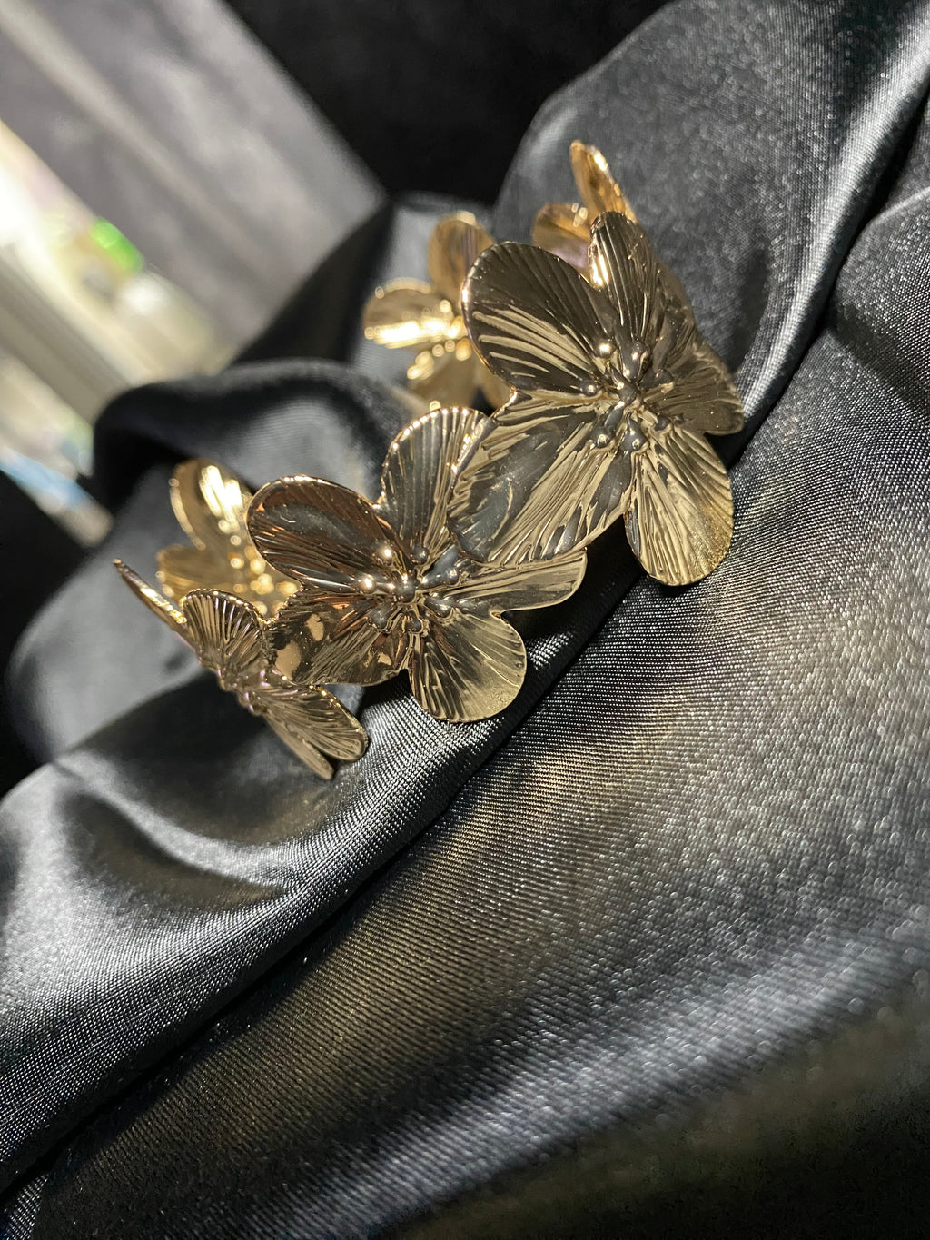 bracelet fleur doré