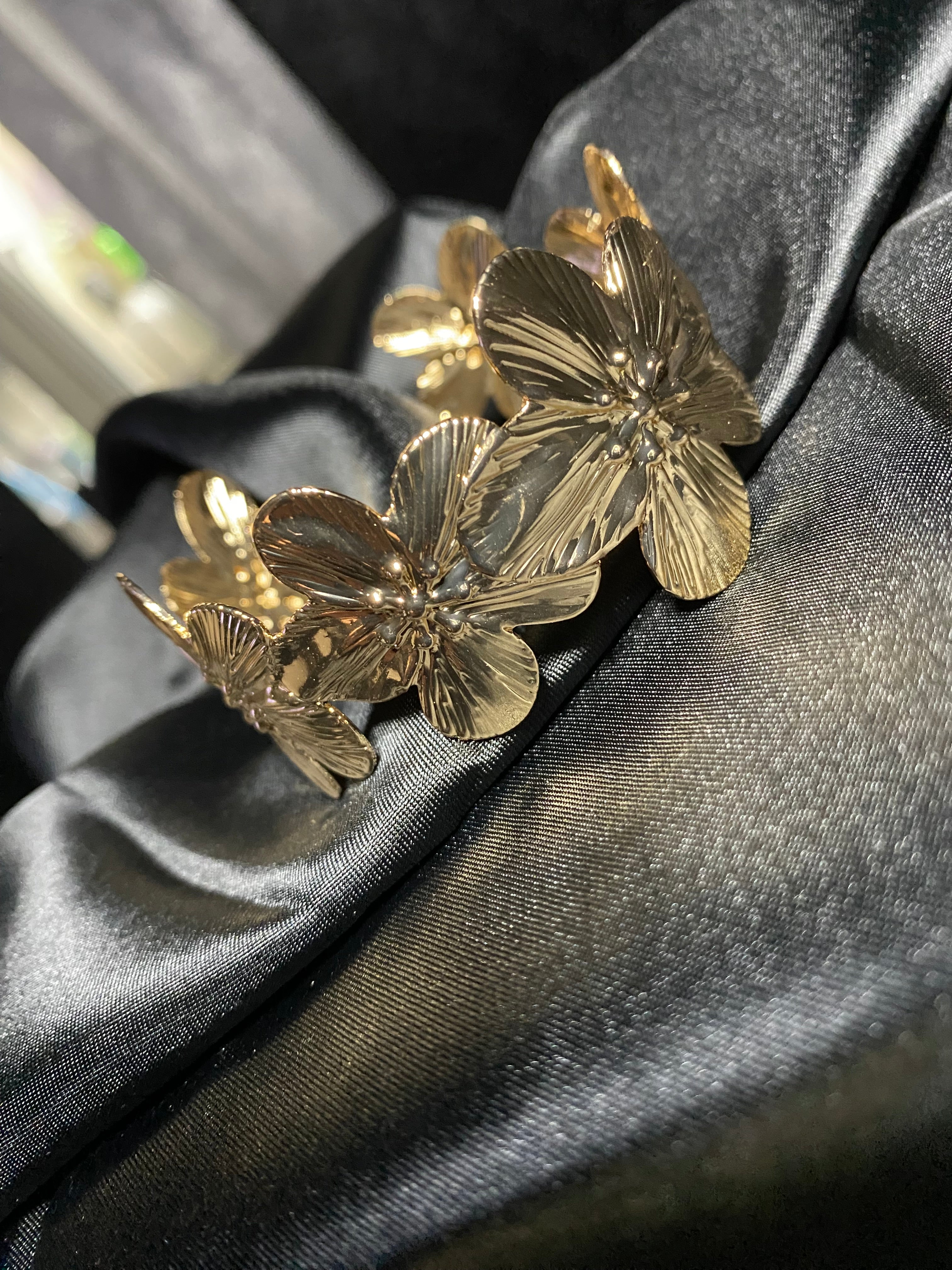 bracelet fleur doré