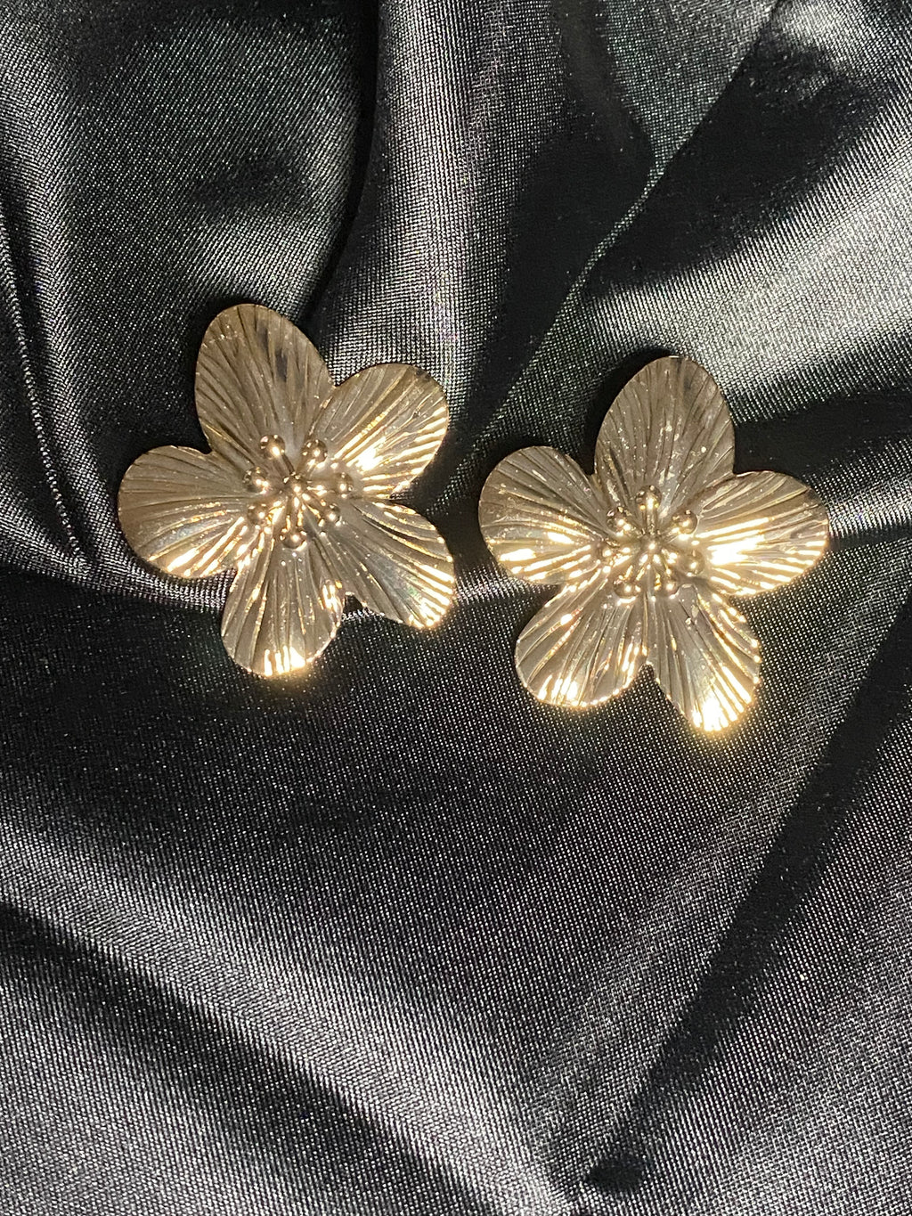 boucles d'oreilles fleurs doré