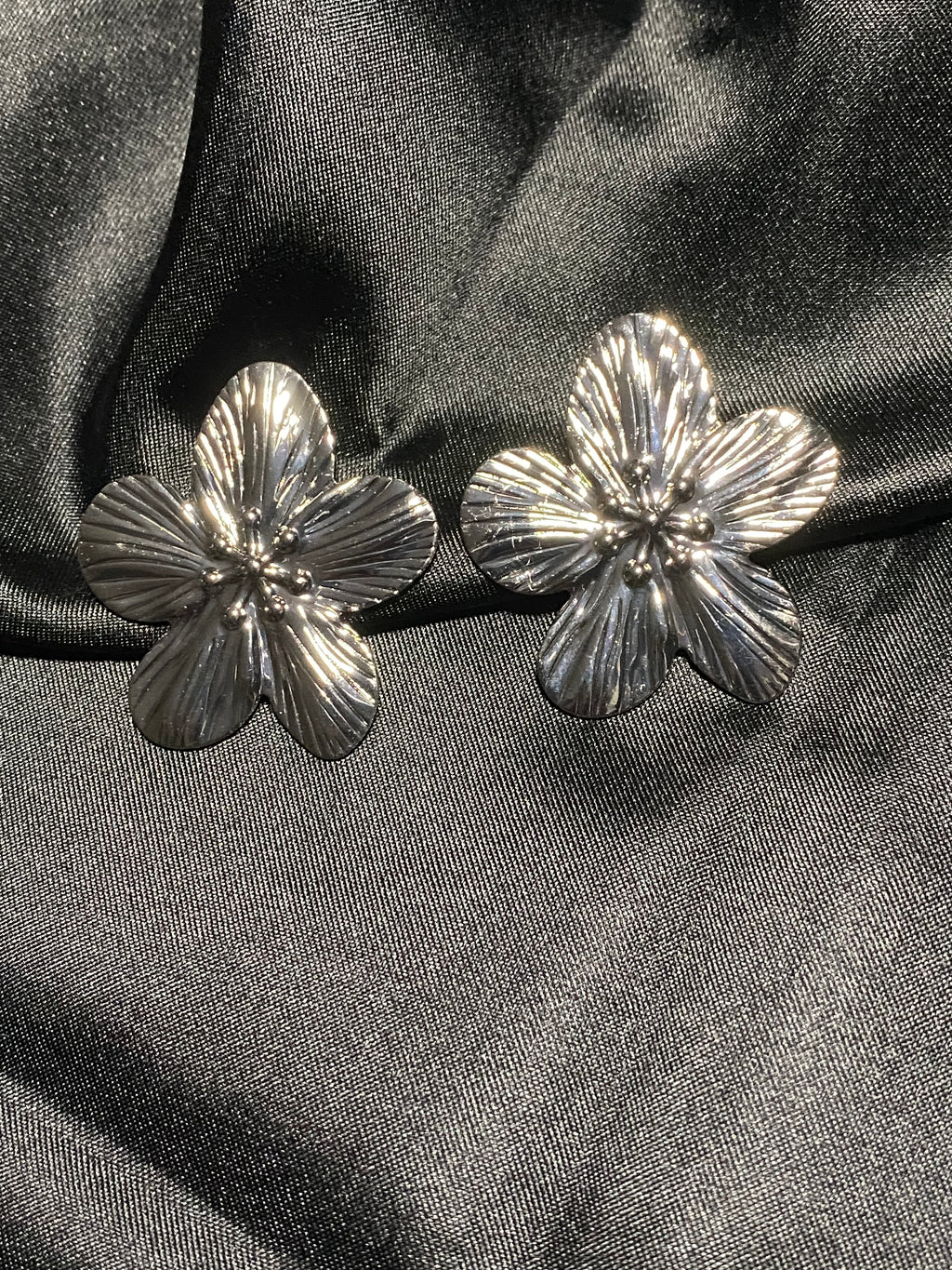 boucles d'oreilles fleurs argent