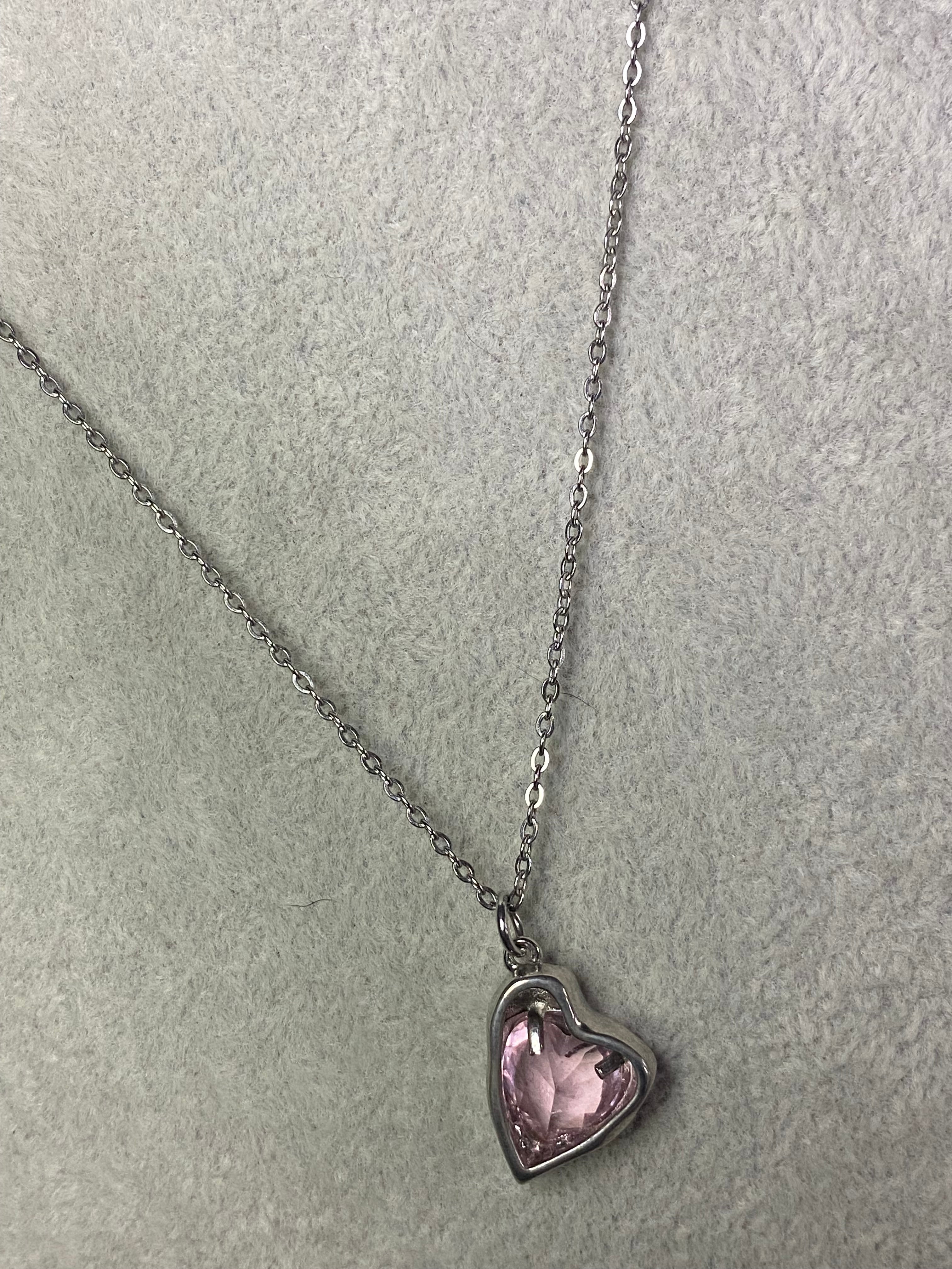 collier cœur penché