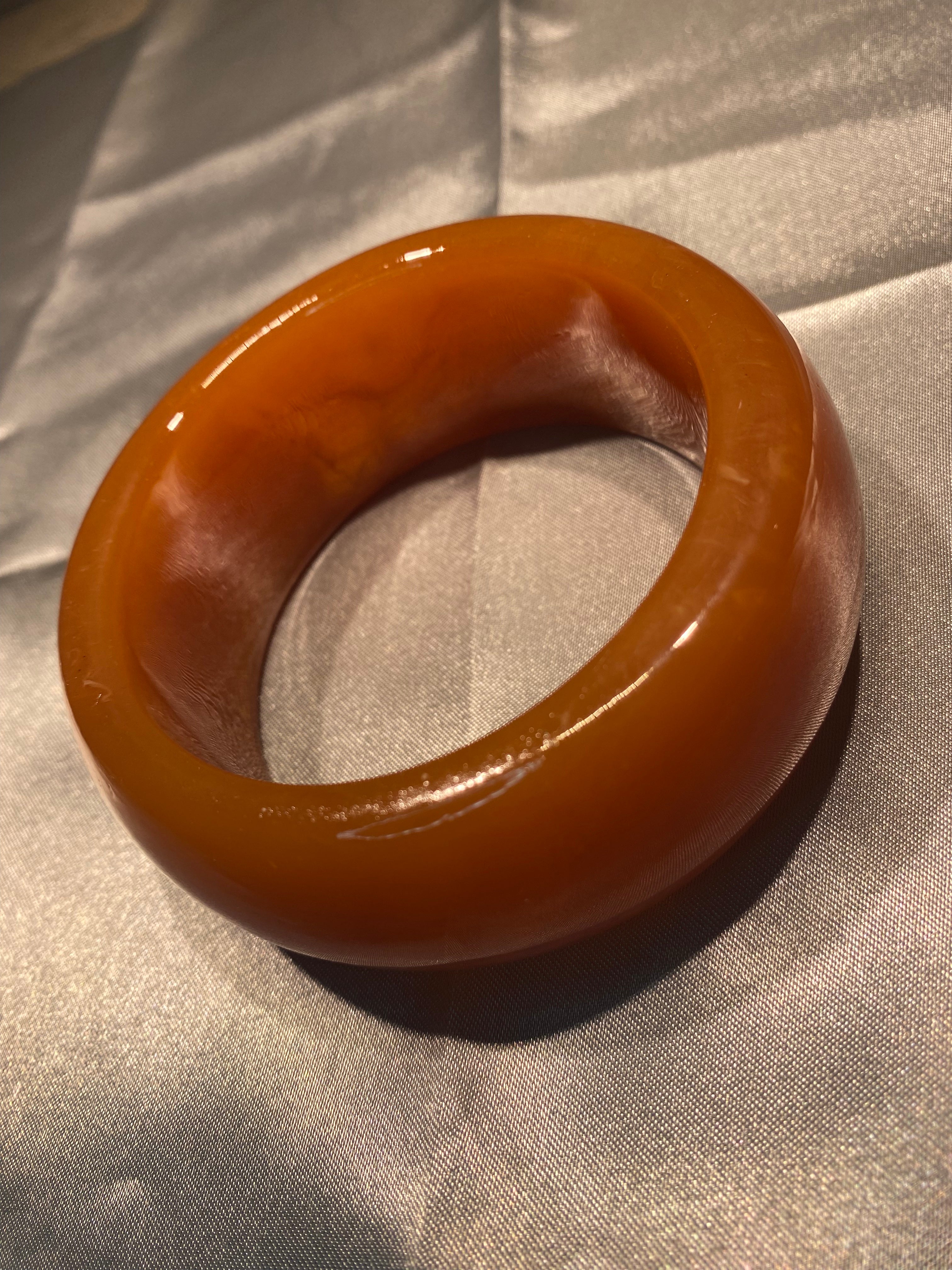 bracelet en résine marron clair