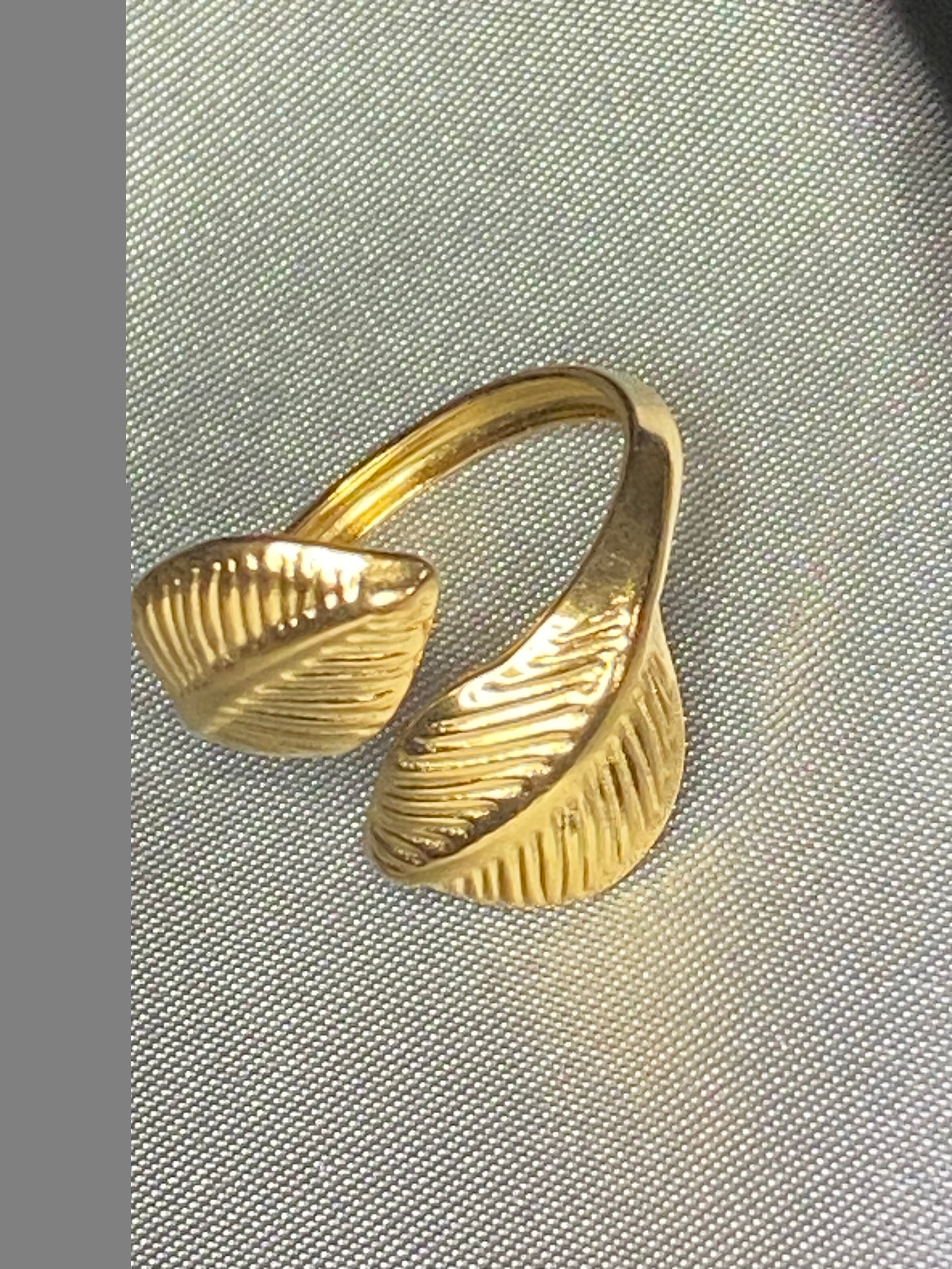 bague feuille fine